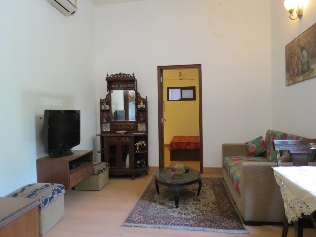 Trendy Bed & Breakfast New Delhi Room photo